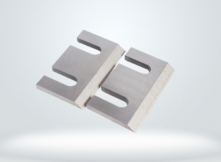 刀口鑲鋼刀(dao)