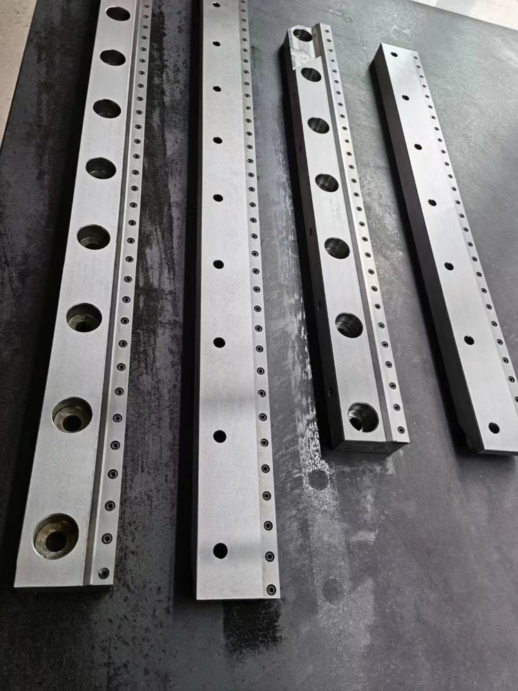 剪闆機刀片(piàn)