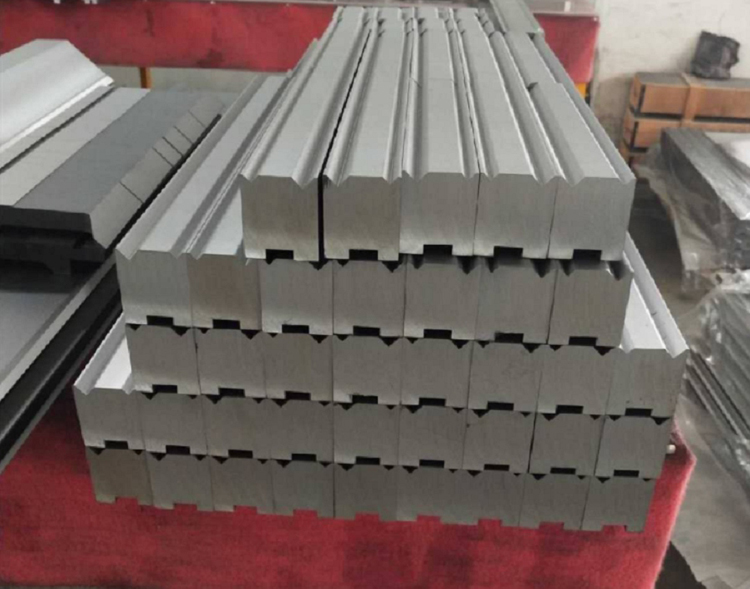 折(she)彎機模具(ju)